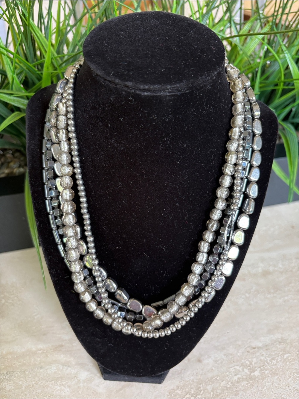 🩶Silpada Hematite and Glass Beaded Multi-Strand Necklace🩶
